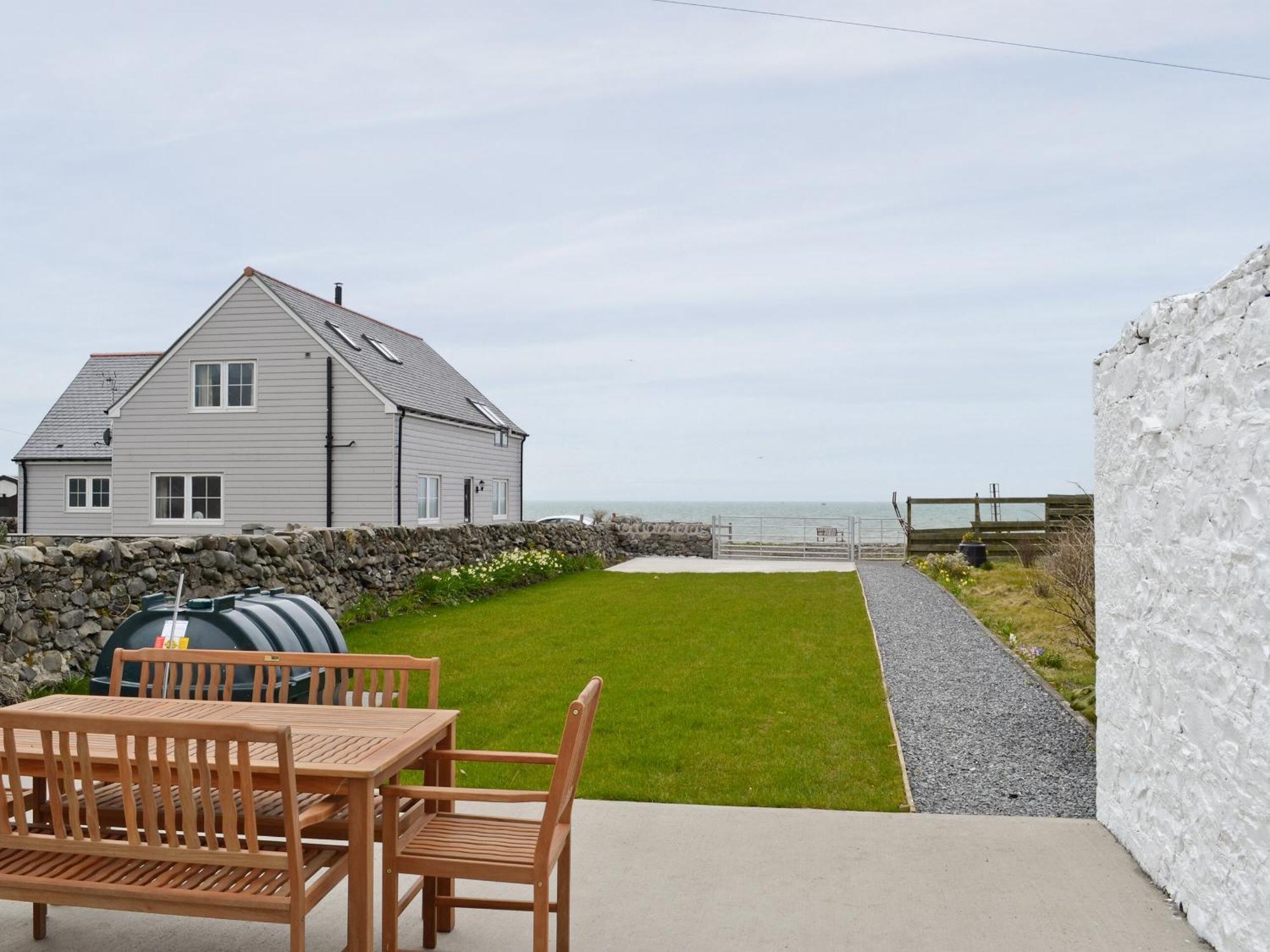 Sea-esta Holiday home Port William